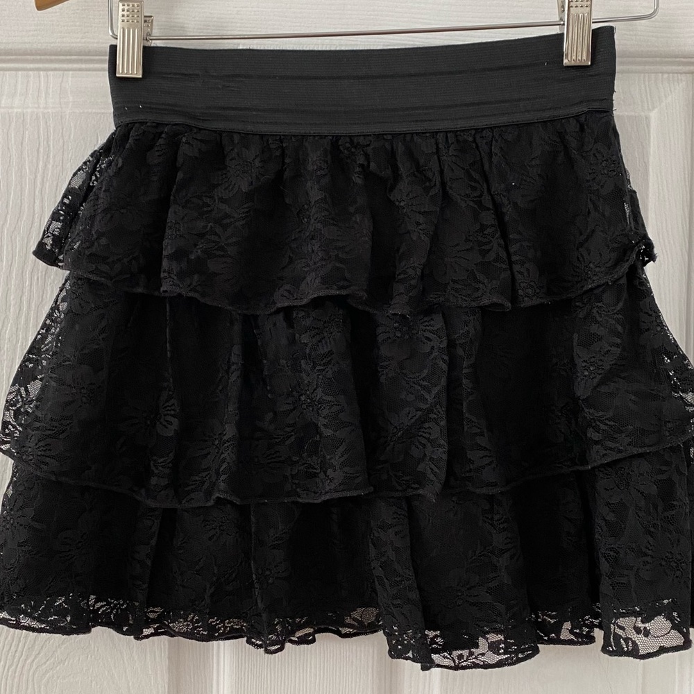 Joe Benbasset Tiered Mini Skirt